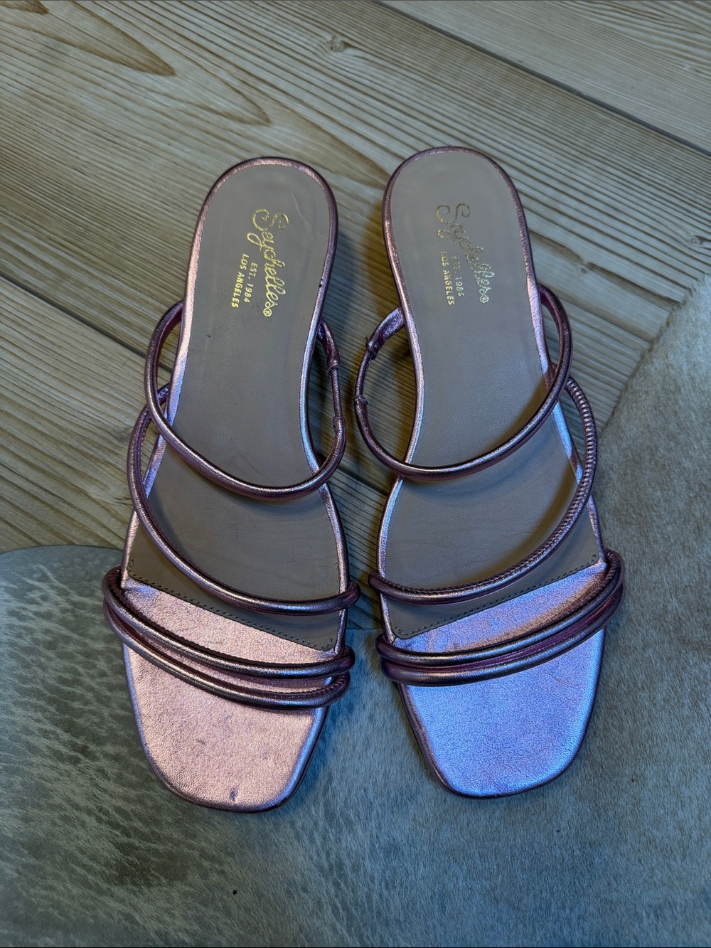 Seychelles Iridescent Lavender-Pink Strappy Slide Sandals